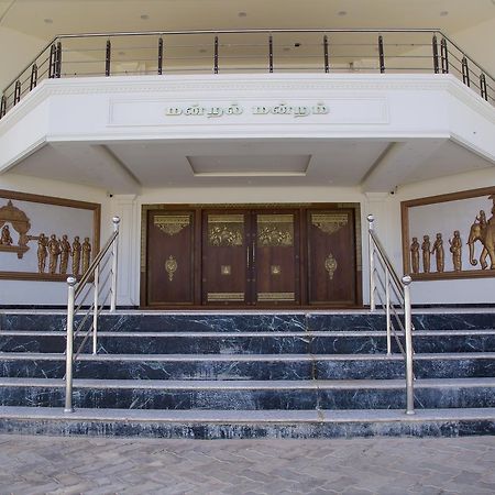 The Grand White Palace Hotel Mayiladuthurai Buitenkant foto