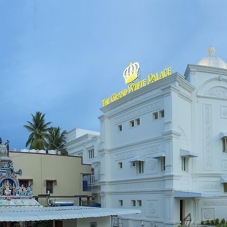 The Grand White Palace Hotel Mayiladuthurai Buitenkant foto