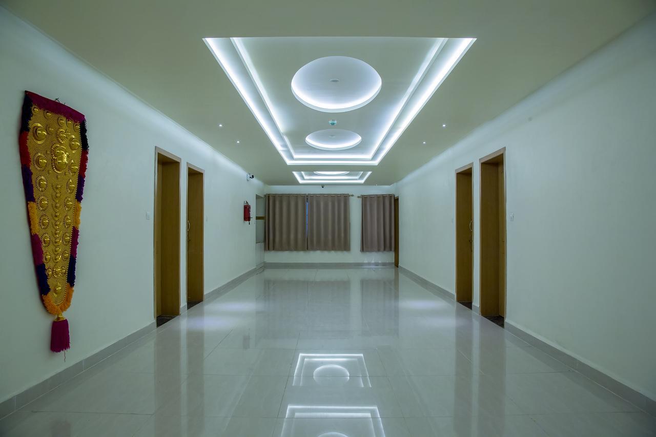 The Grand White Palace Hotel Mayiladuthurai Buitenkant foto
