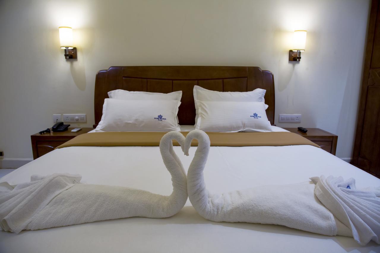 The Grand White Palace Hotel Mayiladuthurai Buitenkant foto
