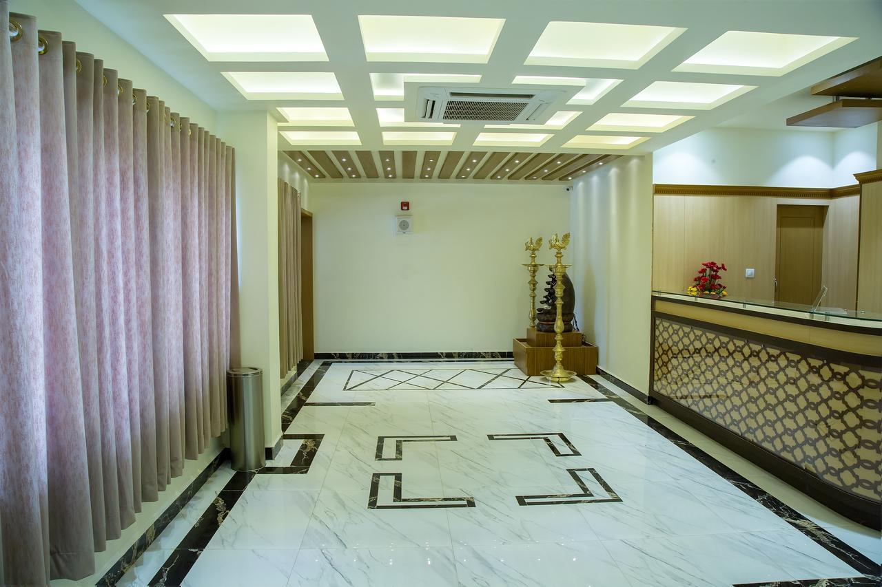 The Grand White Palace Hotel Mayiladuthurai Buitenkant foto